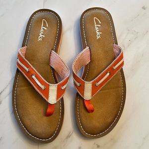 Clark's Flip Flops - Size 7